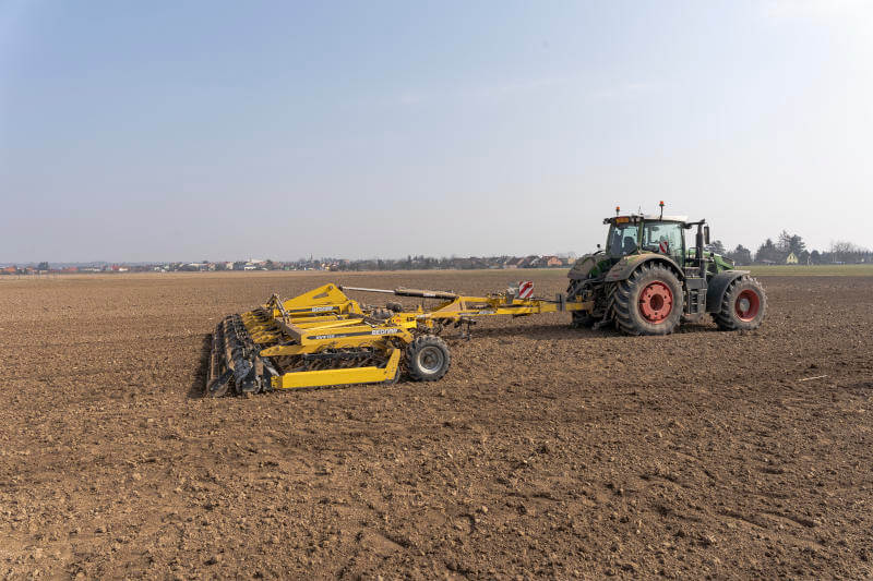 ZD Unčovice Uses SWIFTER Seedbed Cultivators BEDNAR FMT