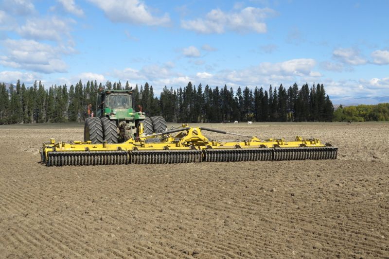 12 meters disc cultivator – largest in New Zealand 1