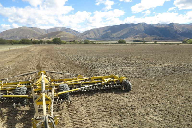 12 meters disc cultivator – largest in New Zealand 10