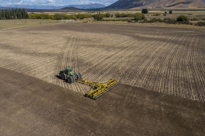 12 meters disc cultivator – largest in New Zealand 11