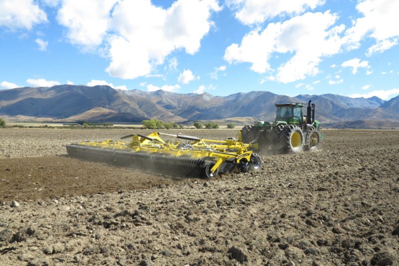 12 meters disc cultivator – largest in New Zealand 8